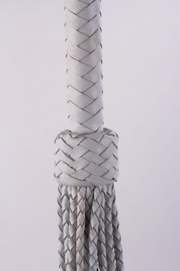 Kid Handle Kid Leather Braided Tails White ViPstore.hu - Erotika Webáruház - Szexshop 4