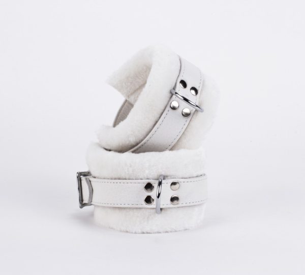 Handcuff Design Made in Calf Softy Leather White ViPstore.hu - Erotika Webáruház - Szexshop 5