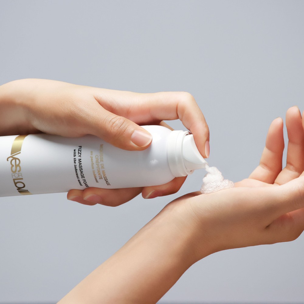 FIZZY MASSAGE FOAM WITH INDECENT SCENT Spray 150mL | ViPstore.hu - Erotika webáruház #1 - EAN 3700444605201 | SKU YESFOR0007